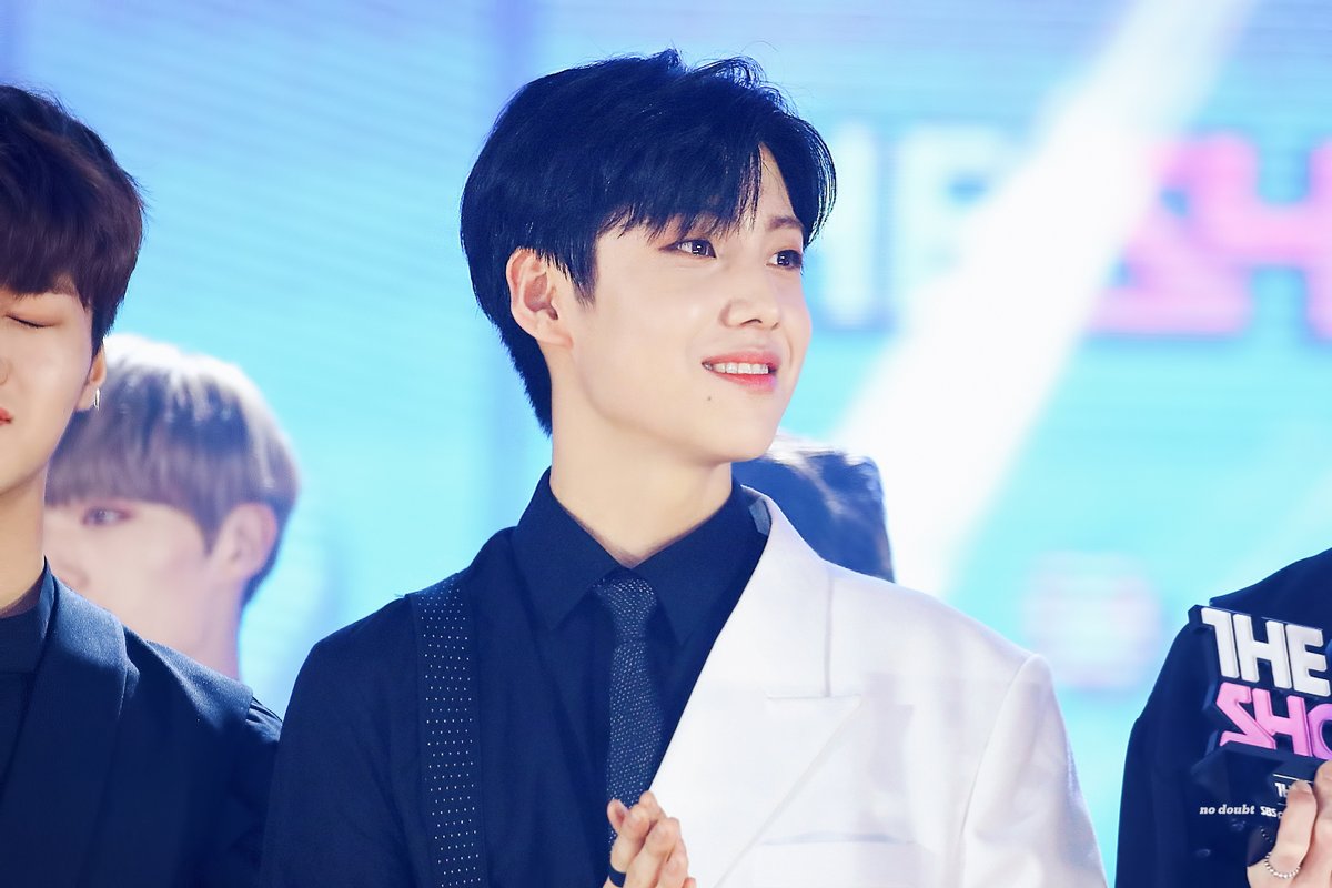nodoubt_1026's tweet photo. 내일의 너는 훨씬 더 반짝일테니까❤️

#이은상 #X1 https://t.co/cEYD2pdZ1P