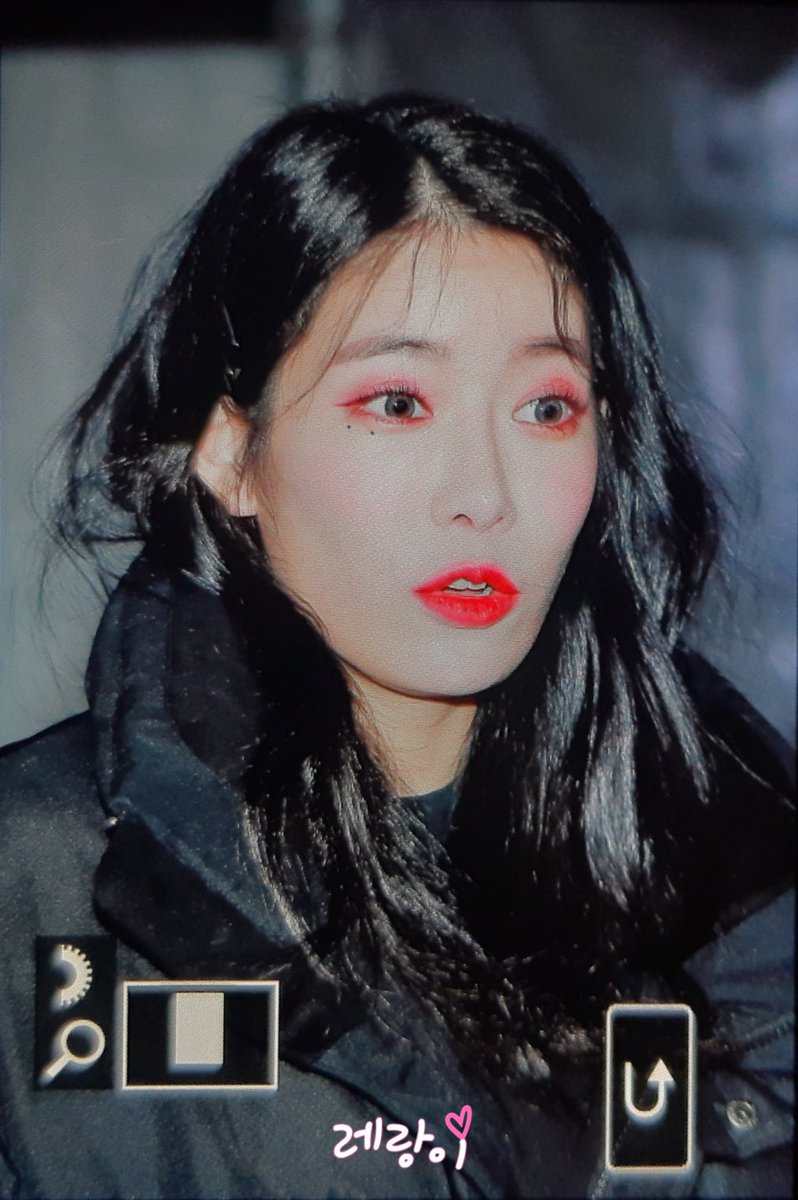 relovely_'s tweet photo. 191231 프리뷰 

#희나피아 #HINAPIA #강예빈 #예빈 #YAEBIN https://t.co/aSPQA1sTOw