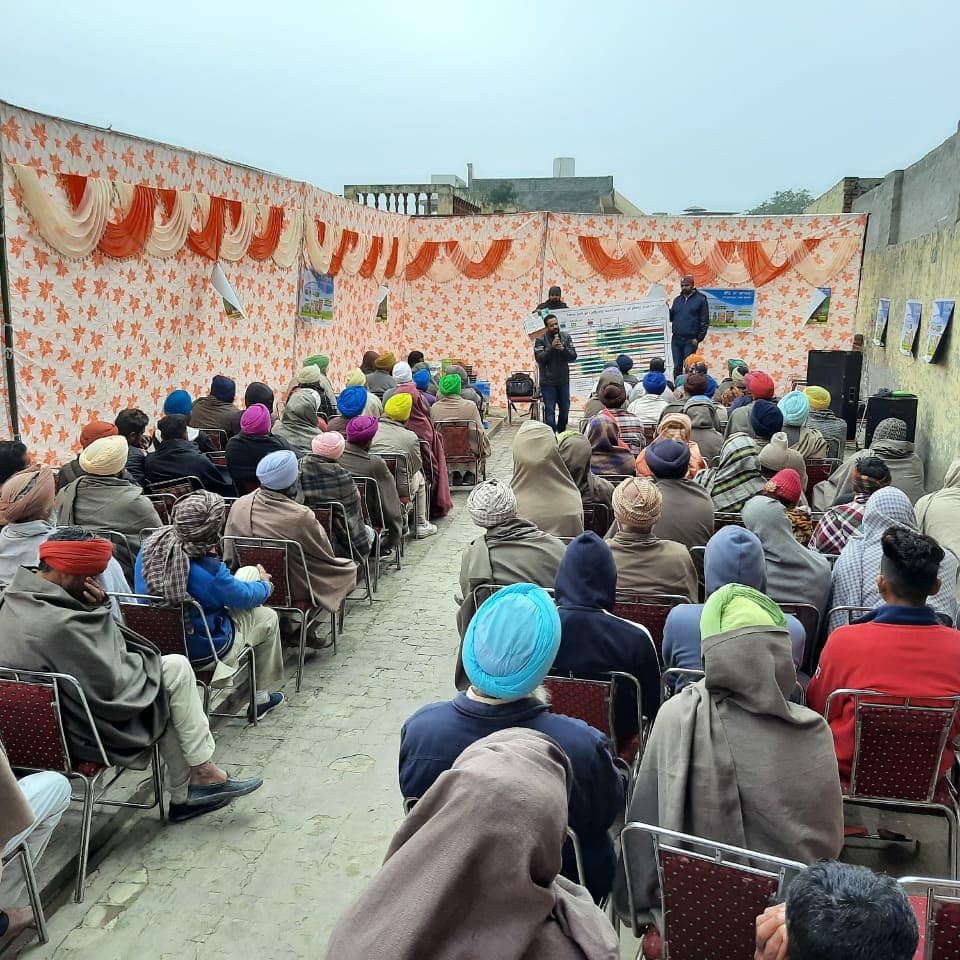 IPLBiologicals's tweet photo. #IPL always tries to coach about the positive aspects of using #biological products #sanjeevni #vamHD and #phoster. insights from #farmermeeting held at village Maluka, #Bathinda Dist.#Punjab on Dec24 for #wheat & #potato #farmers, #organic #agriculture #farming #agri #agro https://t.co/Ovegf4PDZR