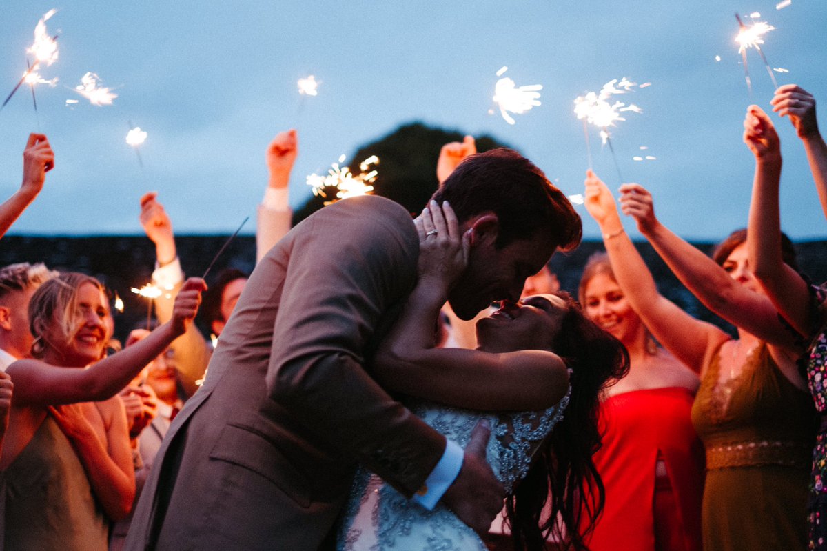 Pebble and a Fish - UK Wedding Photographers tweet media