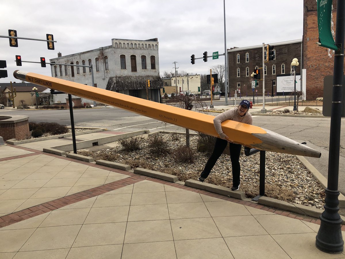 emmaelockard's tweet photo. If only I could bring back enough of these for my students - surely they wouldn’t lose THESE!? #smalltownbigthings #worldslargestpencil https://t.co/G7DG1dvgci
