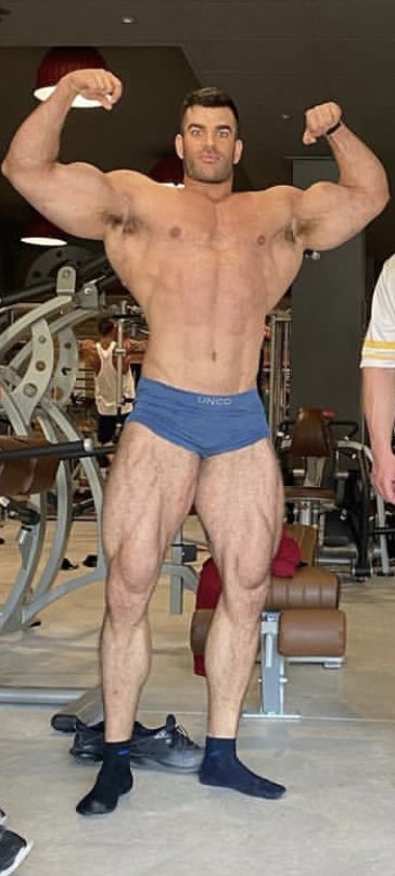 Neverbigmscl's tweet photo. Smell those ripe muscle pits https://t.co/gykQOV3LHl