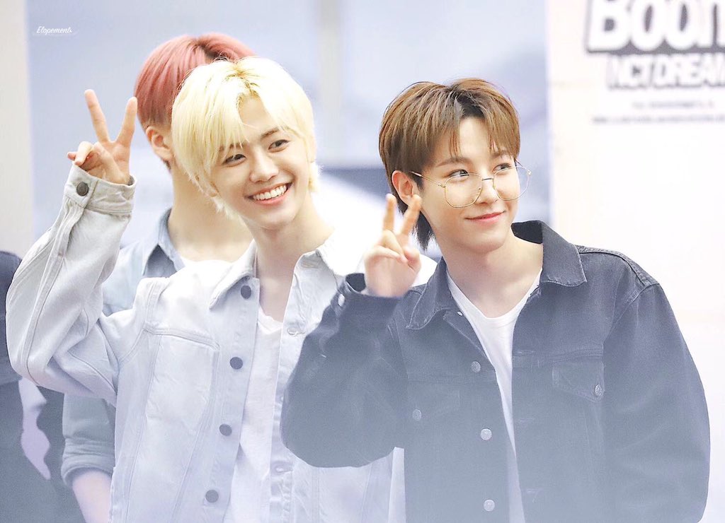 ElopeJamRen's tweet photo. 새해 복 많이 받아요
2020년도 행복하자!
#RENJUN #JAEMIN #런쥔 #재민 https://t.co/i0Yg3bL6s9