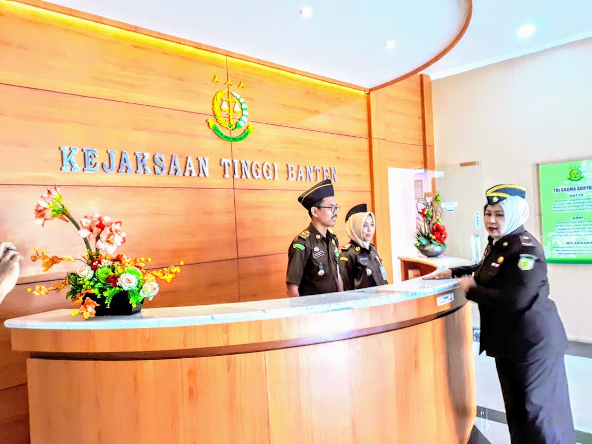 hadiholil's tweet photo. SIDAK SESJAMWAS IBU ANDI NURWINAH, https://t.co/LJPns2E3nt KE KEJATI BANTEN.

#kejaksaan.ri
#penkumkejaksaan.ri
#waskejagung https://t.co/089wmXD2nw