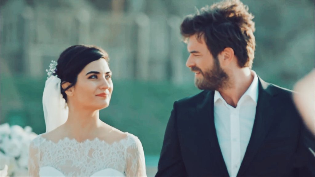 AmounaSaaida's tweet photo. C&amp;S 💞💞💞
#cesurvegüzel #TubaBüyüküstün #KivançTatlituğ https://t.co/b5w5Jn4sjC