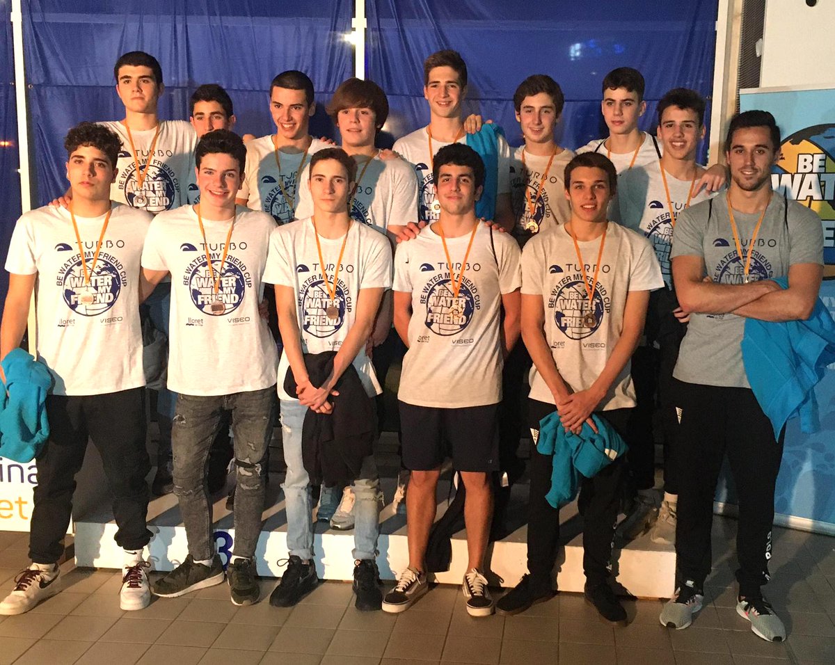 CN_Molins's tweet photo. 🤽‍♂️🤽‍♀️ Bons resultats dels nostres equips en els tornejos de waterpolo de Nadal:
BWMF femení: 6a posició
BWMF masculí: 7a posició
CHRISTMAS CUP aleví mixte: 15a posició
CHRISTMAS CUP aleví femení: 8a posició
CHRISTMAS CUP benjamina: 13a posició
#ForçaMolins @EsportsViu https://t.co/WwrQM1l4YA