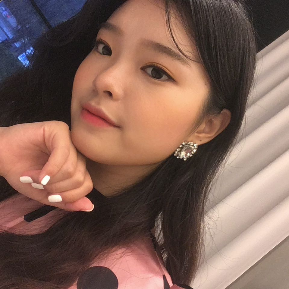 SophieGlobal's tweet photo. Hi! This is a new and the first global fanbase for Lee Ahwon/Sophie! Please follow for everyday Sophie content <3

#SophieLee #LeeAhwon https://t.co/vXw6pCwu17