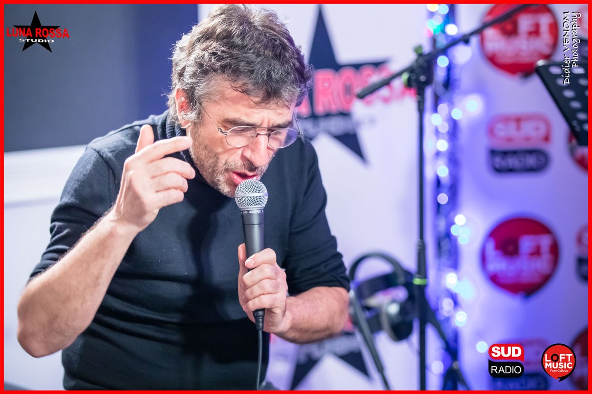 LoftMusicSR's tweet photo. 🎉Ce soir dès 20H toutes les voix de @SudRadio vous accompagnent pour préparer le passage à la nouvelle année ! 
@YvanCujious reçoit les animateurs de la station dans le #LoftMusic pour passer deux heures de bonne humeur en chansons ! 🥂🎊

📷@DidierVenom https://t.co/hLZBZsZATh