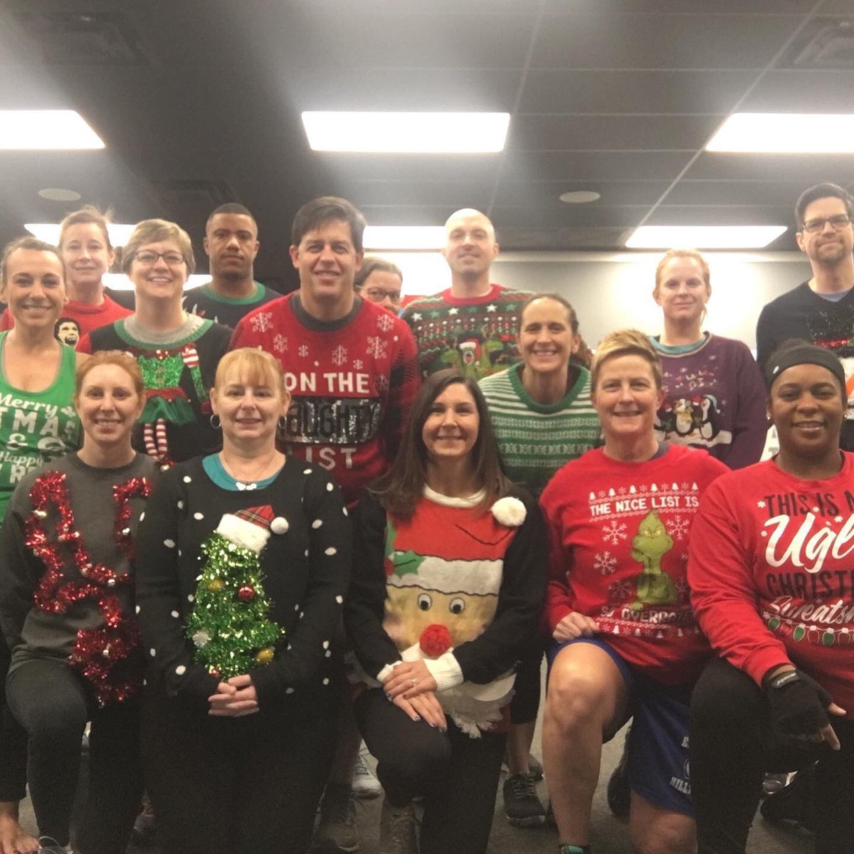 REFlaugher's tweet photo. Started the last day of 2019 with my workout family. So many great memories with this crew over the last year and I hope many more to come. Find your crew to fill your bucket each and every day! #ForestFitBody #Unstoppable #FitLeaders https://t.co/2OTshv6mjq