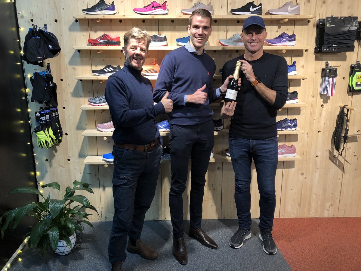 2020 wordt het jaar van de realisatie van nieuwe plannen in samenwerking met @run2forty2 . Wij vinden het ontzettend gaaf een samenwerking aan te gaan met online marketing bureau Mediamere van top marathoner Edwin de Vries 
<a href="/runnersworldnl/">Runner's World NL</a> <a href="/ProRun_nl/">ProRun</a> #hardlopen