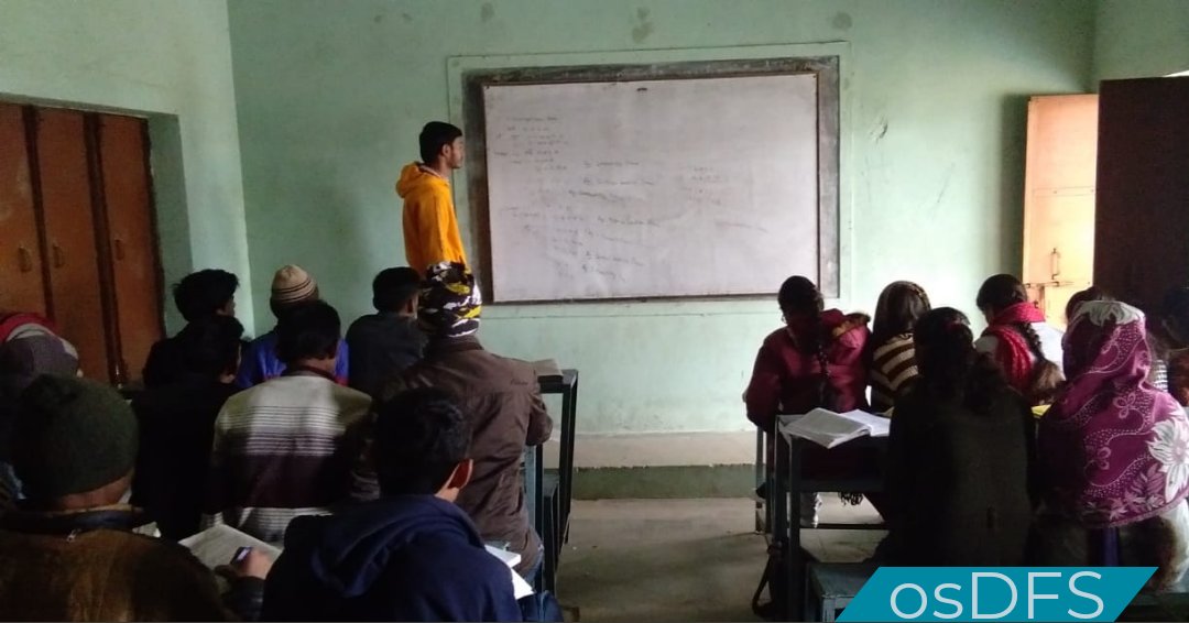 dfs_os's tweet photo. osDFS conducted workshop on Digital Electronics and Logic Gates at Lieutinent Vikram Singh Inter College, Singhpura, Jalaun, Uttar Pradesh
#osdfs #codingcommunity #code #learnIndia https://t.co/S0tYRi8mWf