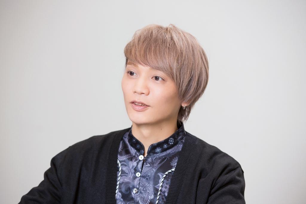浅沼晋太郎 ✨連載開始記念 サイン色紙プレゼント #AERAdot.で声優