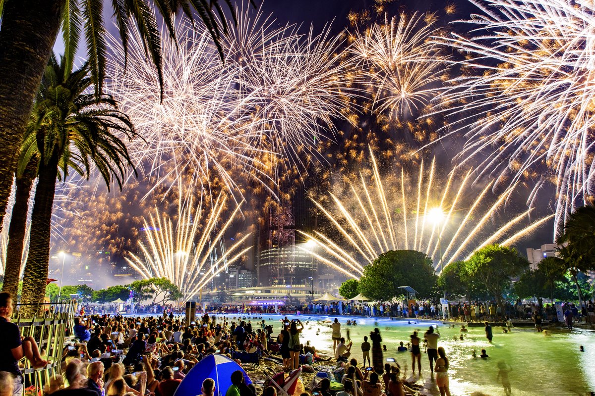 Happy New Year Brisbane

#happynewyear
#happynewyear2020
#NYE
#NYEBrisbane
#fireworks
#fireworksdisplay
#newyearseve
#southbankparklands
#southbankbrisbane
#thisisbrisbane
#viewsofbrisbane
#riverview
#brisbaneriver