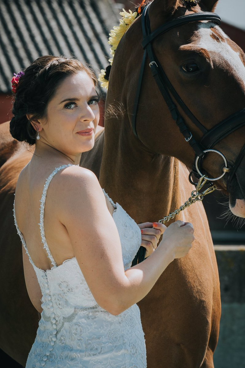 lovebirdmakeup's tweet photo. A beautiful summers wedding &amp; Keeping it local at Whitminster House &amp; Church- beautiful Becky 
@Evissahairglos @katespatch @lovebirdmakeup @FrockShop #whitminsterwedding https://t.co/efQPiT2HGq