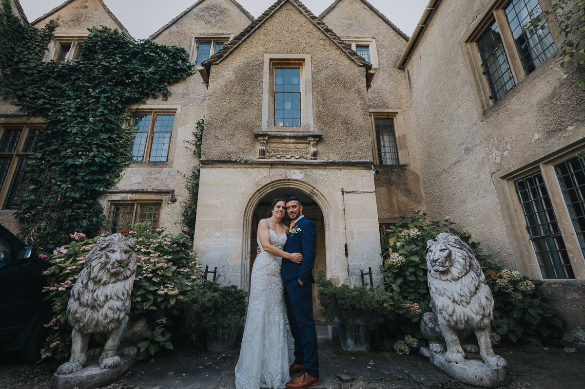 lovebirdmakeup's tweet photo. A beautiful summers wedding &amp; Keeping it local at Whitminster House &amp; Church- beautiful Becky 
@Evissahairglos @katespatch @lovebirdmakeup @FrockShop #whitminsterwedding https://t.co/efQPiT2HGq
