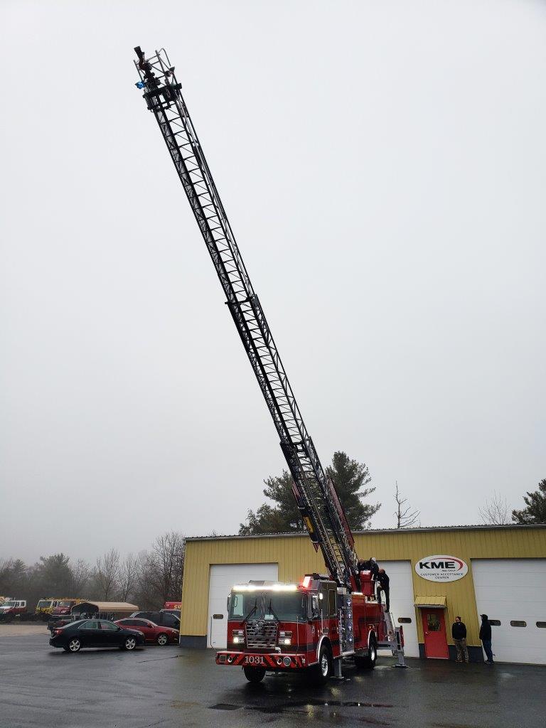 KMEFire's tweet photo. Goodwill Fire Co #1, from Germansville, PA's KME aerial is undergoing pump and ladder testing at final inspection. The #KME #AerialCat is a 79” Rear Mount Ladder with a 500 Gallon Water Tank and 1750 GPM Single Stage Pump. #kmepride #kmestrong #thanku4choosingkme https://t.co/frSuIxlyGu