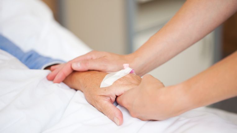 Goed nieuws na zwaar ongeval: 20-jarige vrouw is ontwaakt..