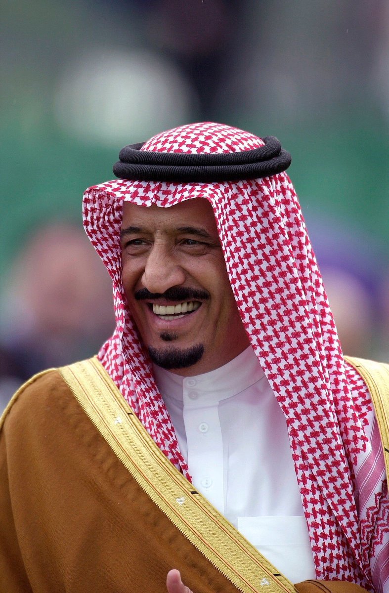 #الملك_سلمان_بن_عبدالعزيز

يوافق اليوم ٣١ من ديسمبر يوم ميلاد خادم الحرمين الشريفين الملك سلمان -حفظه الله- حيث يُكمل اليوم عامه الـ (٨٤)، نسأل الله تعالى أن يمد في عمره على طاعته وأن يسدد خطاه ويوفقه لما يحبه ويرضاه.