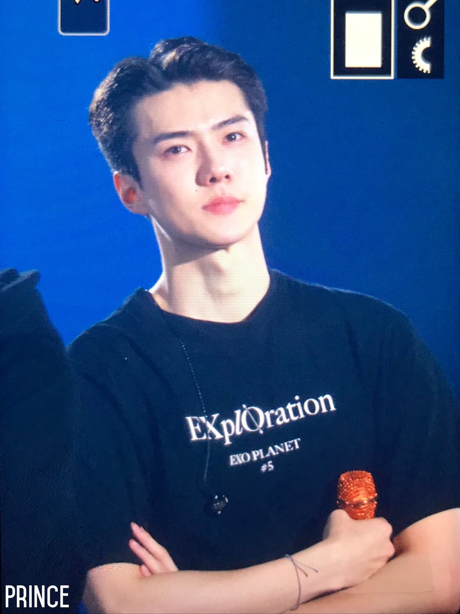 PrinceSehun412's tweet photo. 191231 ExplOration in Seoul
#EXO #SEHUN #세훈 
#EXplOrationDotinSeoulDay3 https://t.co/vTz65ibrYK