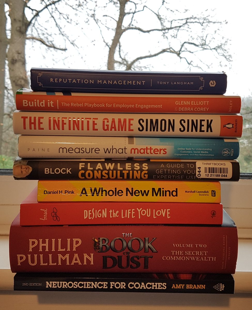 KarenBaker_IC's tweet photo. I've started my 2020 reading list! What was your fave book of 2019 and why?  Mine was 'Alive at work' by D.Cable with practical nudges.
A big thank you to the IC community and thought leaders for continiued inspiration. #ciprinside #icbookclub @commsunplugged and @helenbevan https://t.co/VUb3ethnIx
