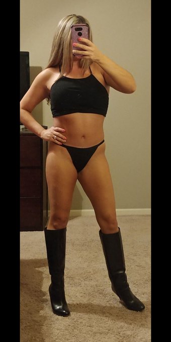 💋🇺🇸Kcfuncouple4u🇺🇸💋 - 2 pic. Hope everyone has a fantastic and safe #NewYearsEveEve #NGOT @AllOutBabes @Army0fAmateurs @camangelspromo @RobertGiguere59 @blackmilk_69x @md3235j @HottiesKc @milfsandbbcs @anoninkc80 @poccaxx75 @XxXCamGirlsXxX @xPornTweetsx @_sextraordinary @terenxxx @BigTunaInc https://t.co/GLsBa6dAg2