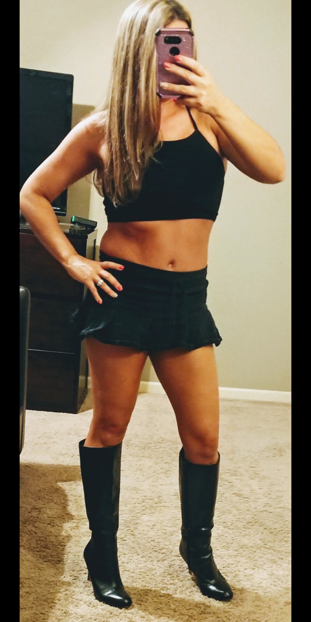 3 pic. Hope everyone has a fantastic and safe #NewYearsEveEve #NGOT @AllOutBabes @Army0fAmateurs @camangelspromo @RobertGiguere59 @blackmilk_69x @md3235j @HottiesKc @milfsandbbcs @anoninkc80 @poccaxx75 @XxXCamGirlsXxX @xPornTweetsx @_sextraordinary @terenxxx @BigTunaInc https://t.co/GLsBa6dAg2
