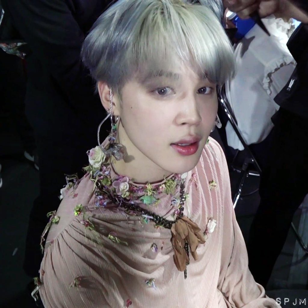 tattoo_0613's tweet photo. #아미트친소

박지민에 ���고 사는 사람 💬✨
마지막 트친소 앑만 잡음 https://t.co/k5GUyEOXJ5