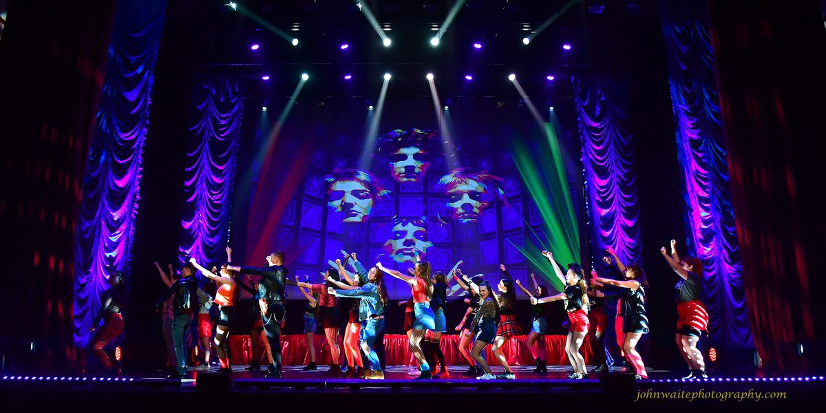 TheStageMC's tweet photo. Back in December we provided #design & #lighting kit for @stage84yorkspa #christmas #spectacular A great start to the festive period! Afront projection system was supplemented by kit including #macviper profiles, #robe #150LEDbeam, #infinity 1915 Washes. 📸johnwaitephotography https://t.co/FUSOHch5e4