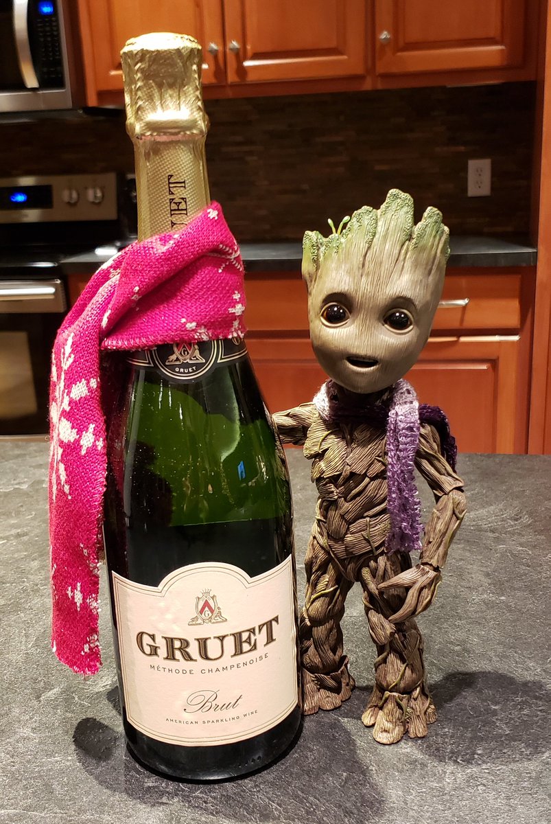 MyBabyGroot's tweet photo. I am Groot!
#ItsGrootChampagne
#Well
#ItsGruetChampagne
#MyWayIsBetter
#HappyNewYearsEve
#groot #babygroot #iamgroot #wearegroot #twig #guardians #guardiansofthegalaxy #guardiansofthegalaxyvol2 #avengersinfinitywar #gotg #gotg2 #marvel #disney #GruetBrut #NewYears2020 https://t.co/Id6hflaI4c
