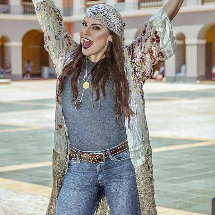 VirginiaRondn3's tweet photo. Mi favorita por siempre😊😍

#TeamADF #OrgullosamenteTañonera https://t.co/mdQnH4gcRp