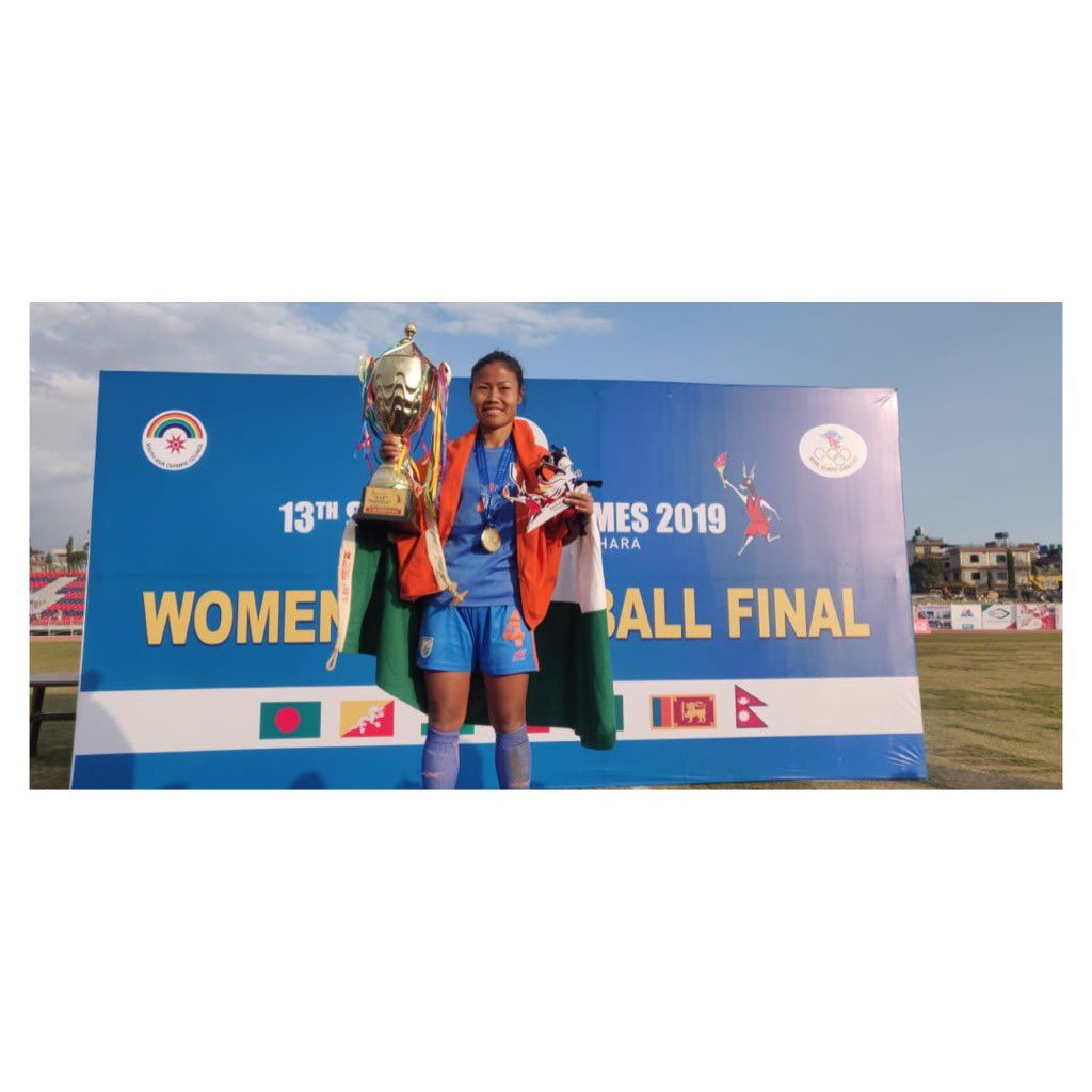 AshalataDevi4's tweet photo. Extremely grateful for 2019. It has been a really memorable year filled with a lot of love, memories and achievements. Can’t thank everyone enough for your support. I will try my level best to repeat this in 2020. #ald4 #2019 #2020 https://t.co/FNxRjF94cO
