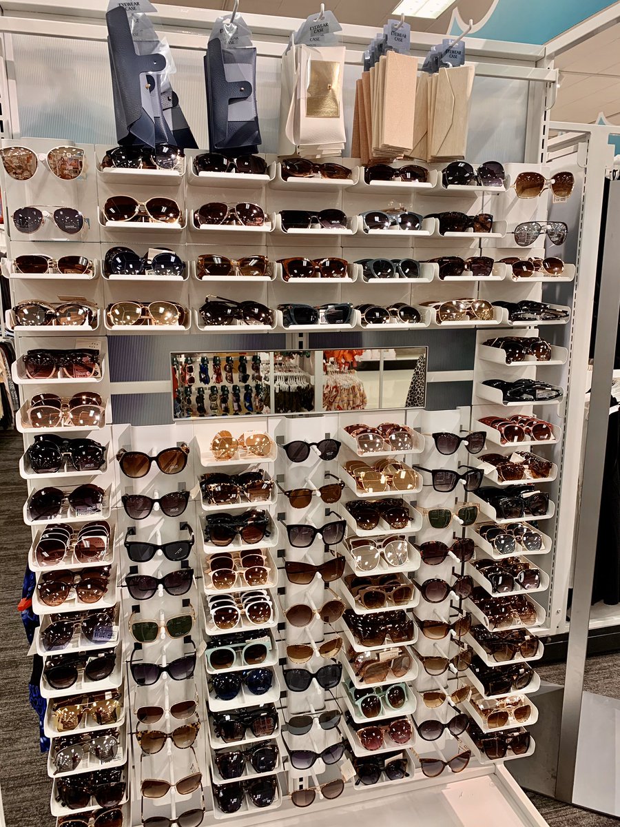 DrzymalaStephen's tweet image. Always ready for #beach at your #ClearwaterTarget #beachseason 👙 #swimwear #swimsuits ... Style TL Emily and our new consultant Maria did an amazing job setting our swim floor pad! @Cynthiagallo7 @VisualMiami @CCasarez1 @aldenkooken ☀️