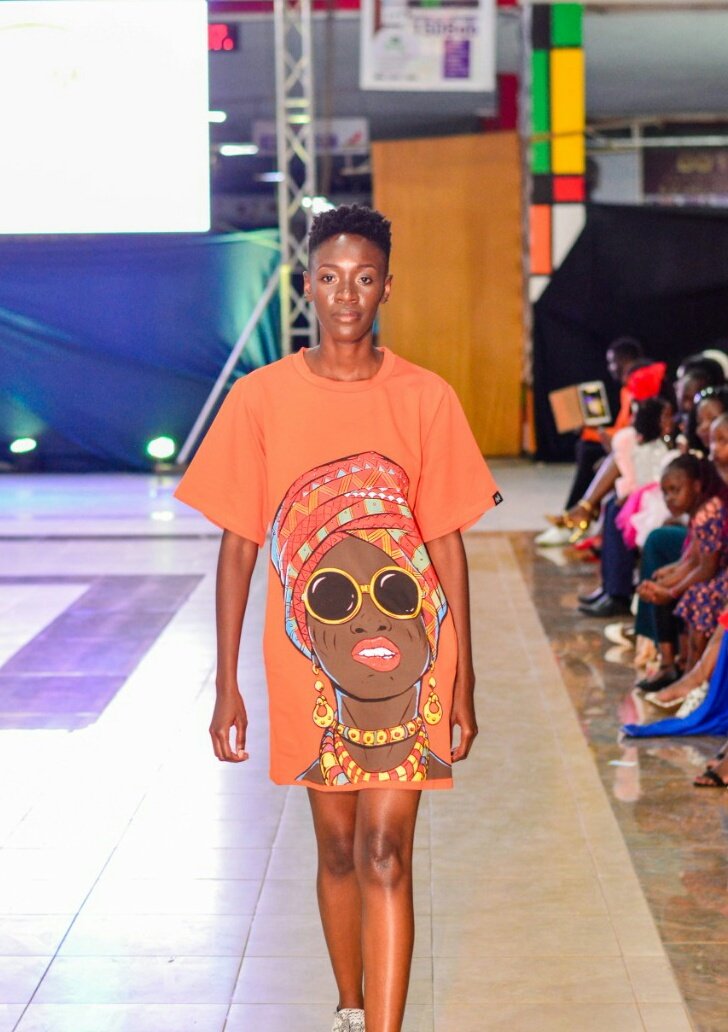 SHORHIE_'s tweet photo. A walk a day keeps your legs stronger.
For Kisumu Fashion Week,Dressed by designer
1.@odAOMO 2.@monicakanari 3. @nackapparels

#happynewyear2020 #HappyNewYearsEve https://t.co/ysJ7XxLErY