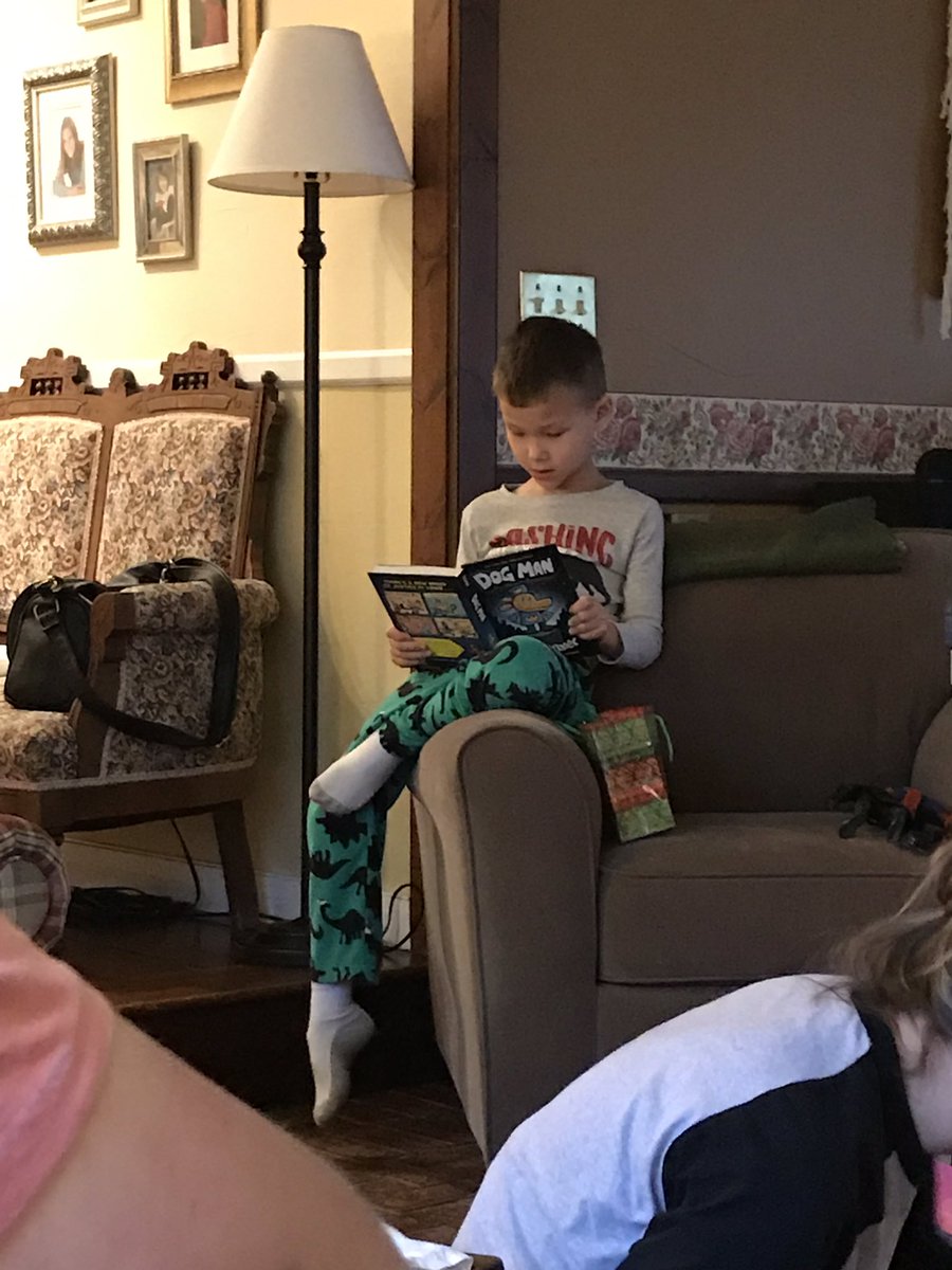 stevenlin83's tweet photo. Got a ton of gifts from the grandparents, but my son is currently most enthralled by the book. #DogMan #GraphicNovels #LifetimeReader https://t.co/9RvaX4azXa