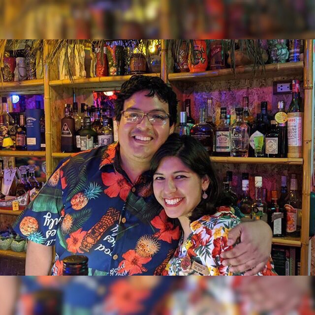 CurayacuTikiBar's tweet photo. Mahalo a todos por un 2019 lleno de #GoodVibesOnly ✌️

Los esperamos desde el dos de enero para comenzar el #tikisummer recargados 😉. Prepárense porque este 2020 viene con nueva carta de #TikiCocktails, un playlist renovado 🎶 y con las buenas vibras de siempre! 😎 https://t.co/Yp6mQrdRW4