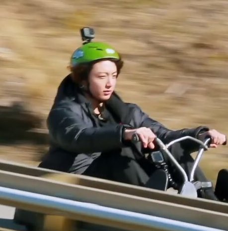 venni_y's tweet image. 정국이 쒼나 루지탔으 쒼나 🐰🏎💨‼️
#정국 #JUNGKOOK @BTS_twt