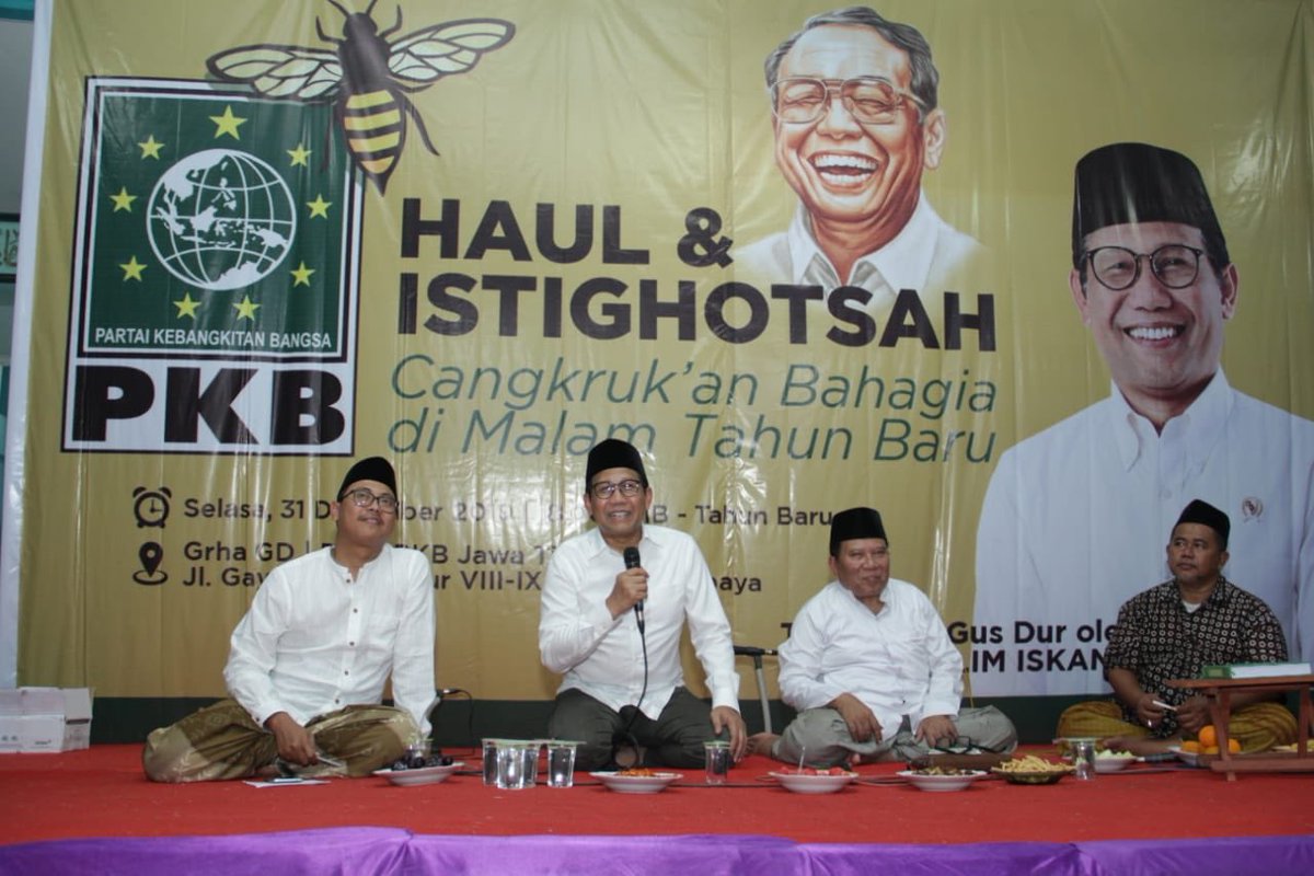 Agenda rutin tahunan, Peringatan Haul Gus Dur &amp; Istighotsah,,,,
Tahun ini sengaja saya taruh pas malam tahun baru, biar tahun barunya kader muda PKB Jatim lebih produktif,,,, 😁😁