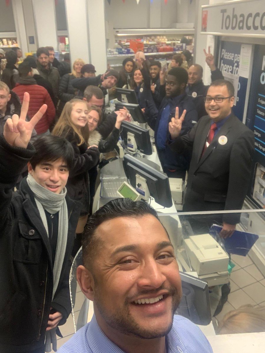 Huge thank you to all Colleagues working late tonight and serving our Customers. Happy New Year 🥳🎊🎉