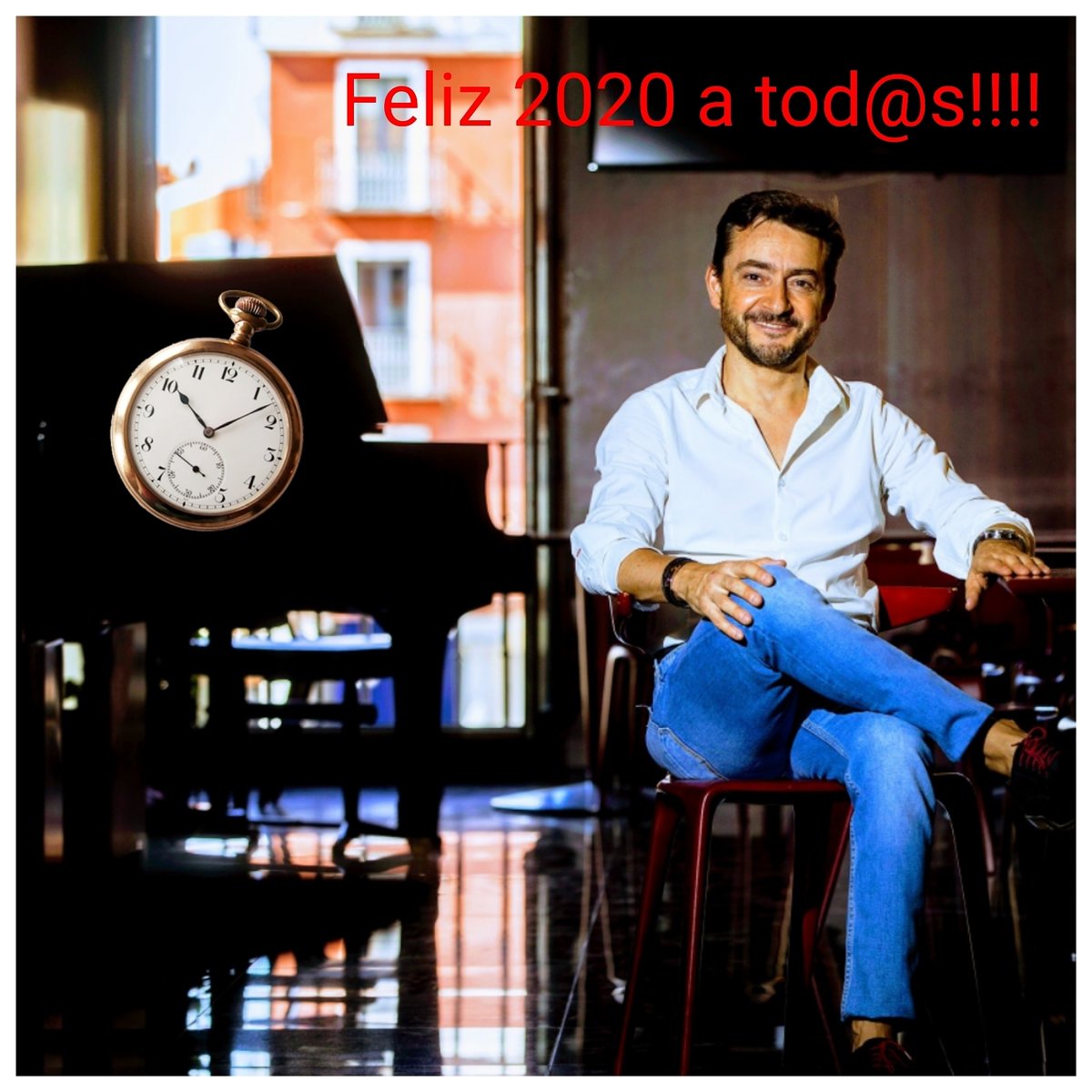serdomin's tweet photo. Feliz Año!!! Que sea muy musical!!! Y os traiga mucha salud!!! https://t.co/mKFDU2x6Io