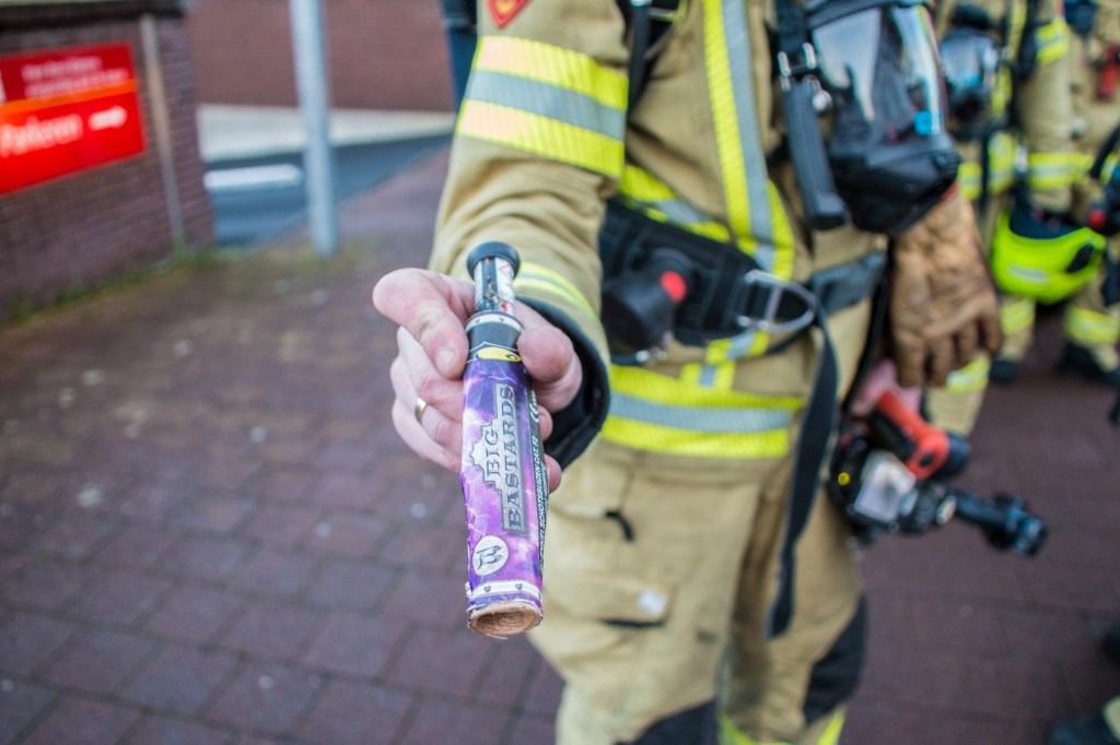 Vuurwerk laat brandalarm parkeergarage afgaan..