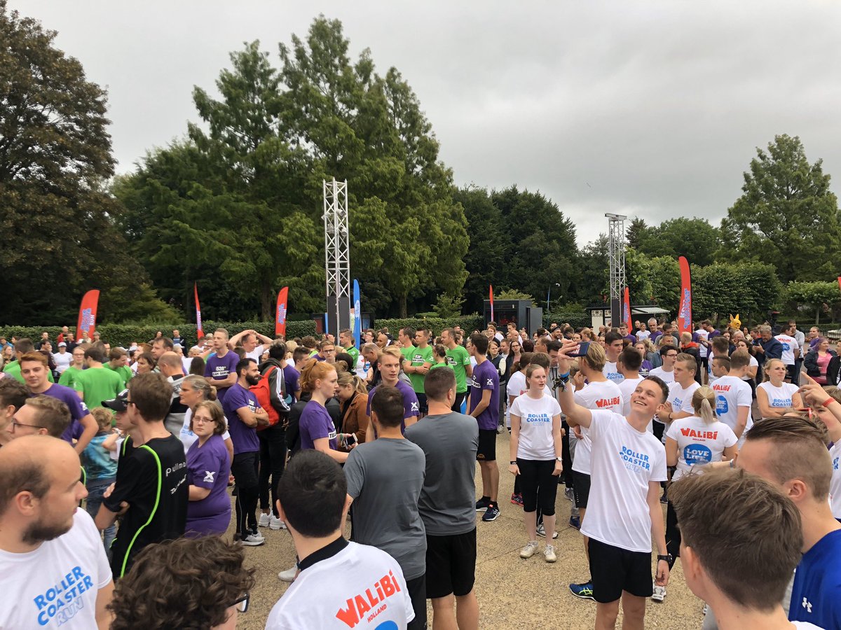 KevinWeijden's tweet photo. Ook dit jaar deelgenomen aan de #rollercoasterrun in @WalibiHolland samen met team @Eftelflags! Een heel mooi bedrag opgehaald voor kankeronderzoek! En ik liep ook nog even Zorro reviews tegen het lijf. Hij lijkt toch verdacht veel op @zerogreviews.....π€π€π€ https://t.co/PwFh7JUIkh