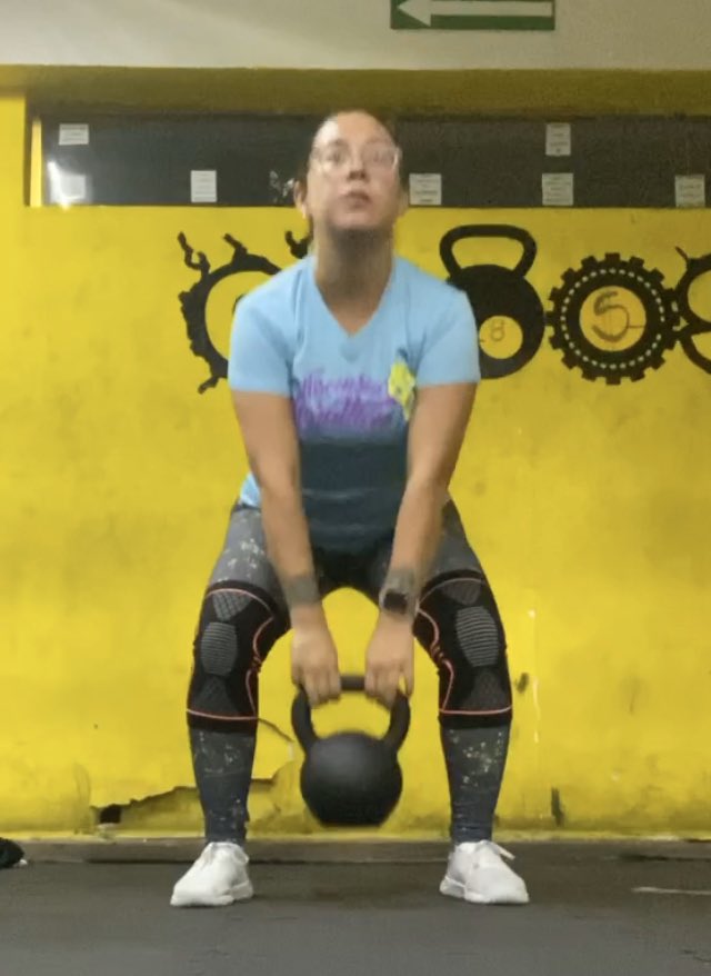 pixdealba's tweet photo. Ayer mi último entrenamiento de #Crossfit y hoy la última corrida de 2019. 
Grandes satisfacciones me dejan ambos deportes y para el #2020  + retos. Sigamos sumando kg a las cargas y más kms. 
#Bienvenido2020 #happynewyear202 #YoElegíCorrer #SumandoKms #RunPixRun #Adios2019 https://t.co/r4ITStVqFJ