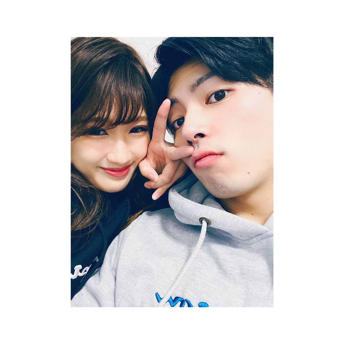 Han_Reina's tweet photo. 今年もよろしく🌈 喧嘩するほど
仲がいいけど、喧嘩はほどほどに
いっぱい楽しいことして笑って
過ごせたらいいなっ〜🥱🍓💗

@tensaitatsuki https://t.co/rKPUWLOFPS