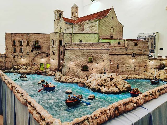 Sebalex91Angelo's tweet photo. Presepe raffigurato in una riproduzione della Cattedrale di Giovinazzo. Fantastico! #presepe #giovinazzo #shotononeplus https://t.co/tgbTF5djfm https://t.co/Hg4bog0pvz