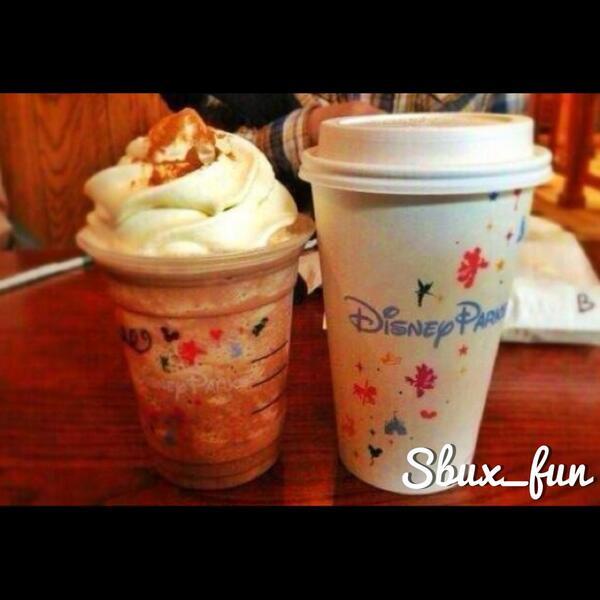 stbx_special's tweet photo. ＊ディズニーのスタバ＊
アメリカのディズニーパーク内にあるスタバ。 https://t.co/faI5jrOVTW