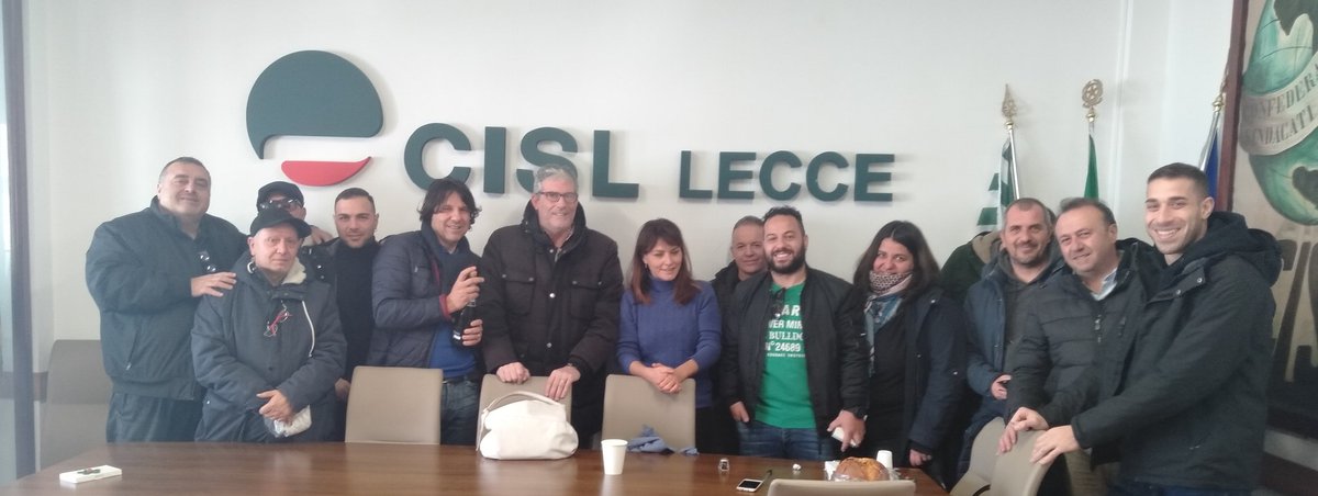 Il 2019 si chiude a Lecce con un' assemblea dei lavoratori somministrati impiegati in Arif. Rilanciamo per il nuovo anno il nostro massimo impegno per garantire loro un percorso di stabilizzazione,dopo anni di promesse disattese.  @CislLecce  @FelsaCisl @CislPuglia @FelsaPuglia