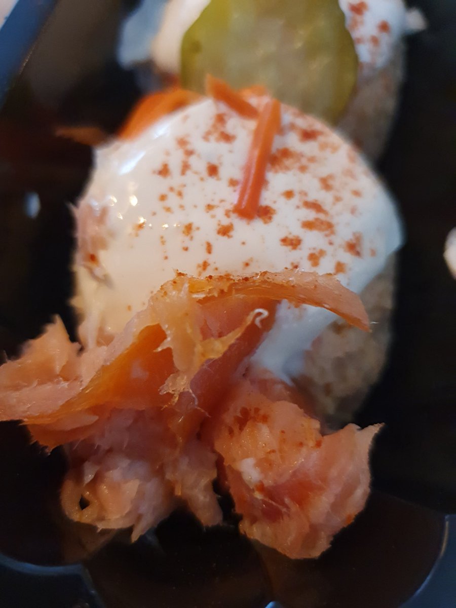 <a href="/klaasm67/">Klaas Meijer</a> <a href="/E_Ruis/">Edwin Ruis</a> <a href="/jongensvdfant/">jongens van de fant</a> Elke keer als ik er ben; Haring, familiezak kibbeling en dé specialiteit; gerookte zalm of de zalmsalade! Heerlijk!