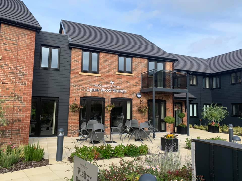 ALenchBuilders's tweet photo. We love looking back at work that we have completed! 😃

🏡 During 2019 we built Lyme Wood Grange retirement village in Audlem, Cheshire for @McCarthyStone… 

We hope the new owners enjoyed their first year in their new homes!

#2019 #throwback #building #construction #alench https://t.co/6VD1waS3zE