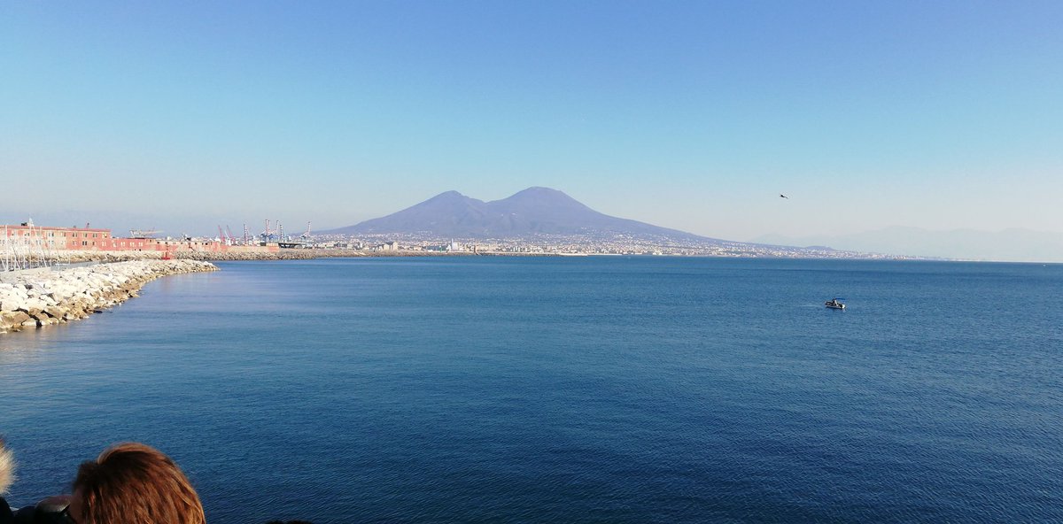 E poi mi chiedono perché ti amo così tanto
#Napoli
#Lacittàpiúbelladelmondo