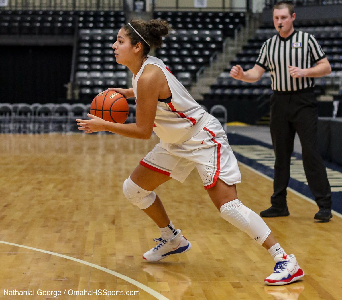 OmahaHSHoops's tweet photo. GIRLS FINAL: Millard South 72 Omaha Marian 45. Olsen scored 16 for the Patriots. Harrison led all scorers with 24 for the Crusaders. Millard South advances to the semifinals on January 2 at 3:30 p.m., where they will face the winner of Millard North/Omaha Burke. 🏀 #NebPreps https://t.co/Zl5Cekacep